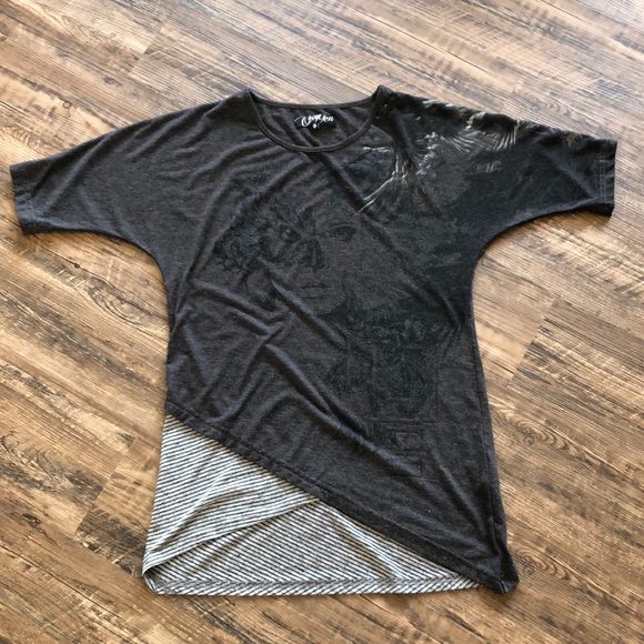 3/$25 - Oxygen grey/black short sleeve tshirt - Picture 2 of 12